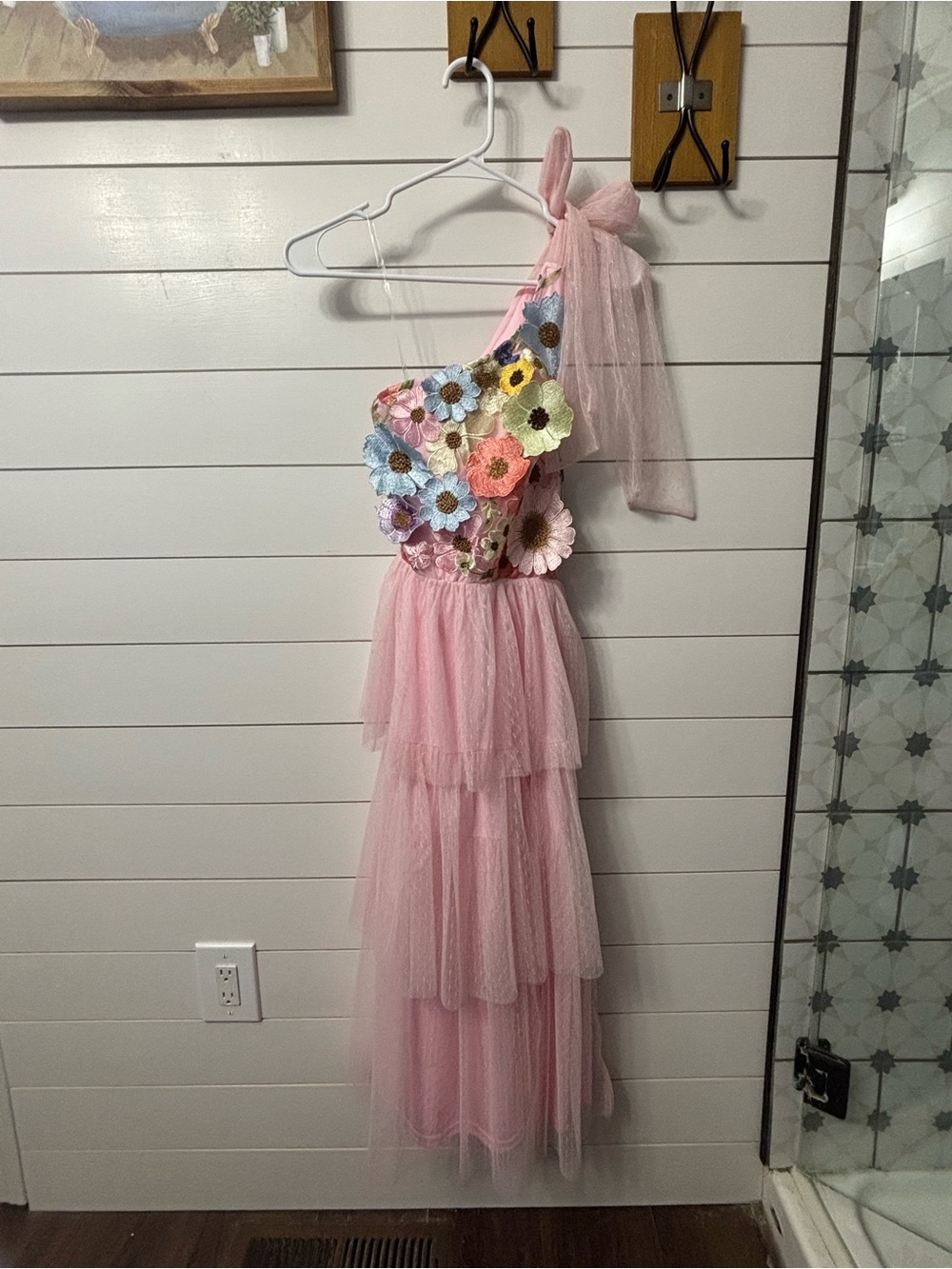 entro Pink One-Shoulder Tiered Tulle Dress with Multicolor Floral Applique